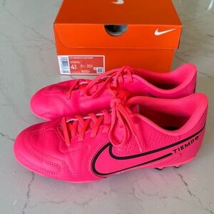Girls Nike Soccer Cleats